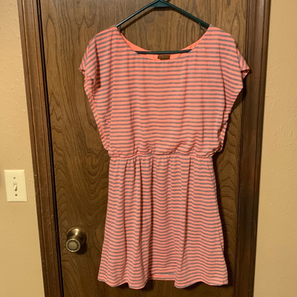 Copper Key Medium Peach and Gray T-Shirt Feel Dress
